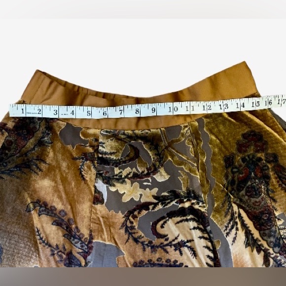 VTG Velvet Embellished Paisley Shirt - Picture 6 of 8